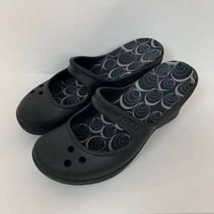 Crocs wedges black slip on women's size 8 platform gently used